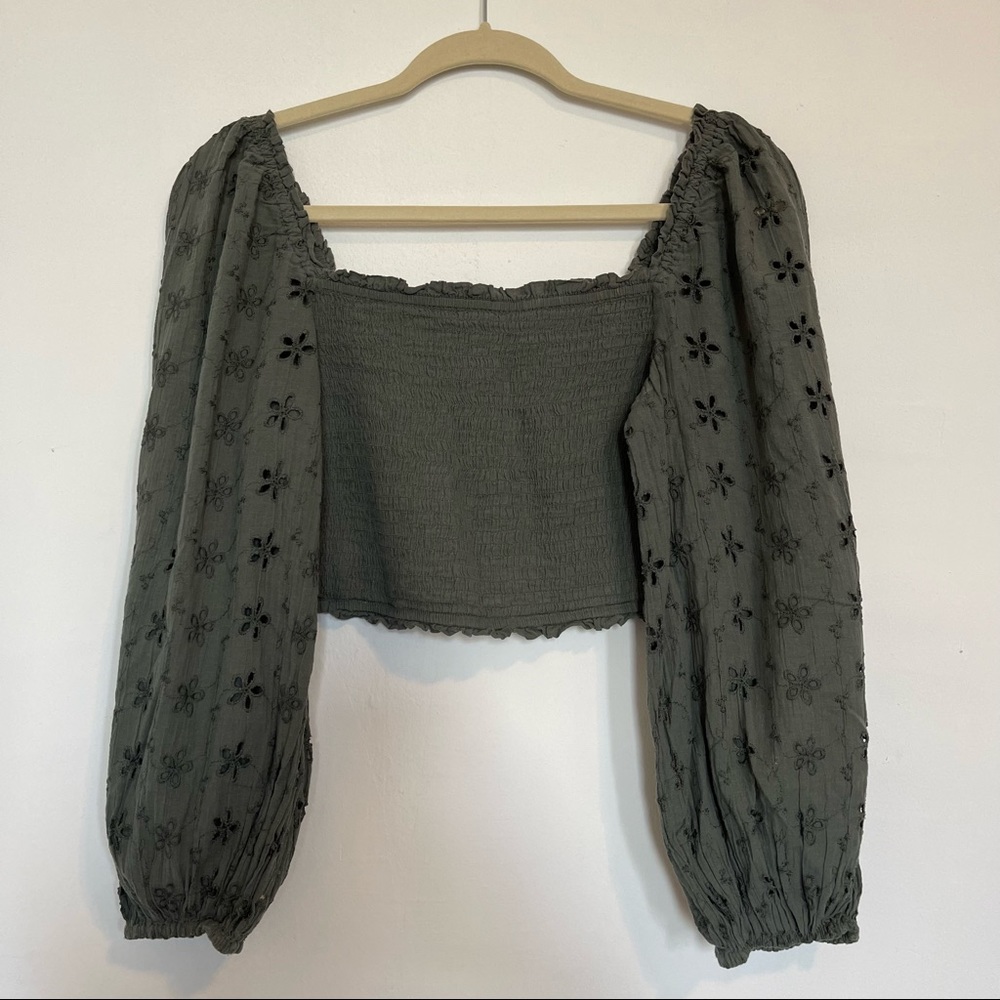 American Eagle Outfitters Crop Top